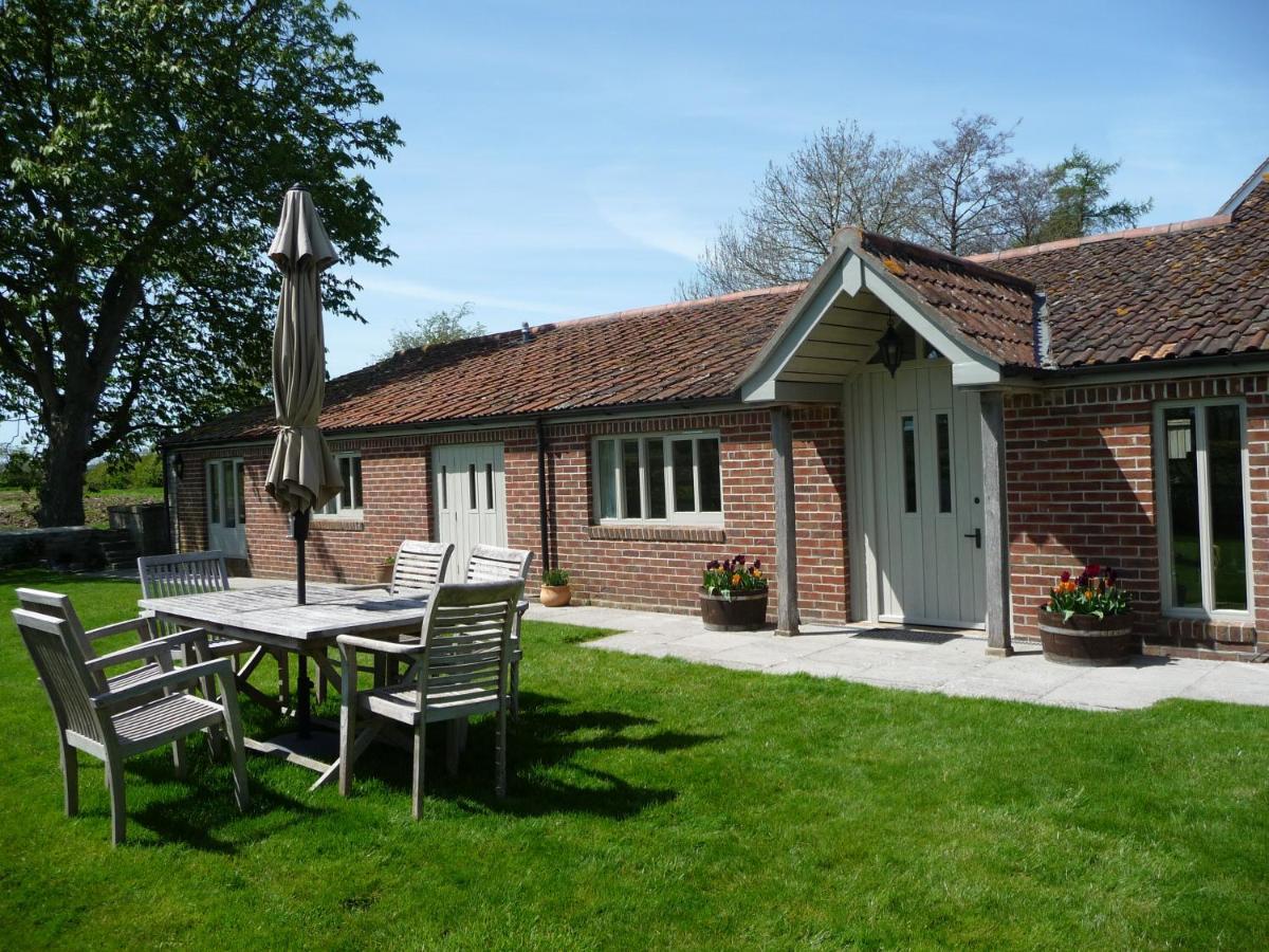The Long Barn Villa Baltonsborough Bagian luar foto
